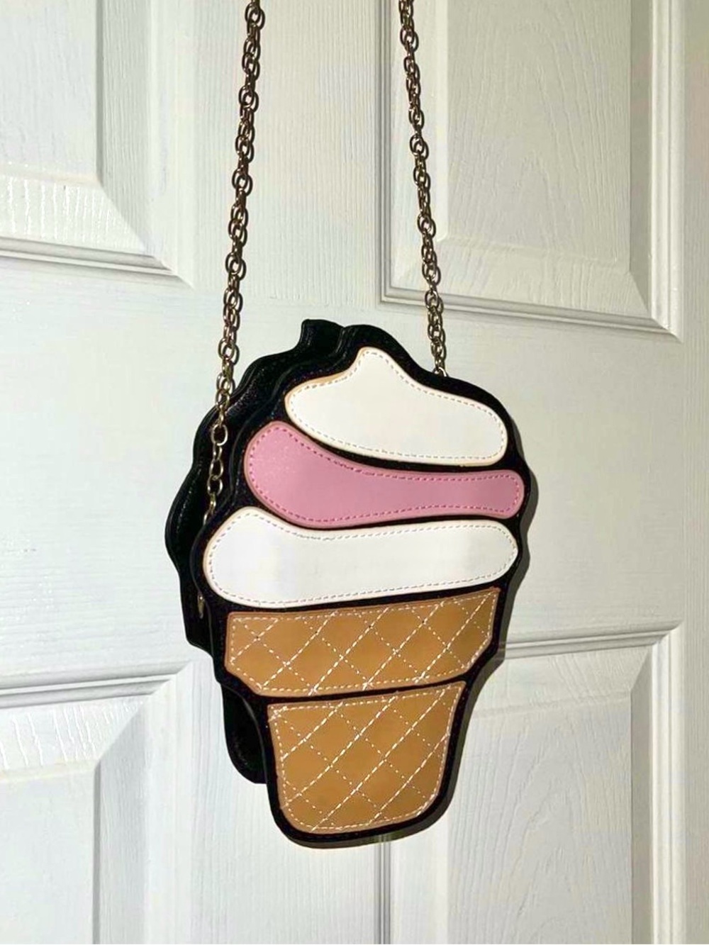 Ice Cream PU Crossbody Bag with Gold Chain